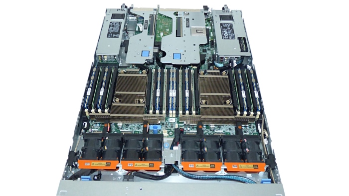 Обзор Dell EMC PowerEdge R650: тонкий и мощный сервер